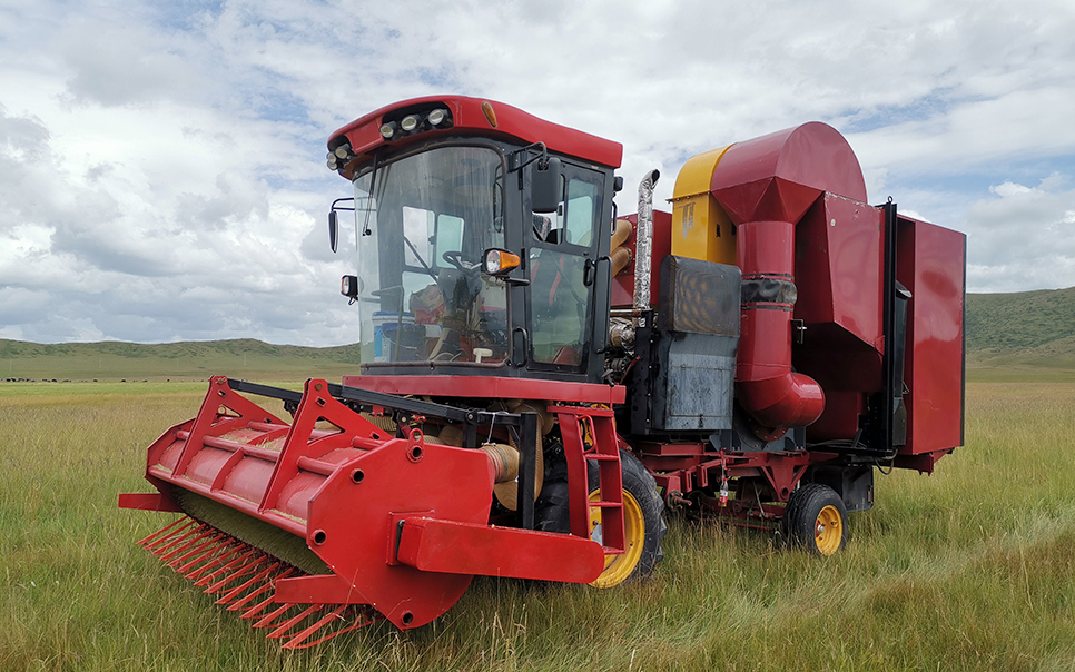 標(biāo)題：9ZZ-3.0型禾本科牧草種子收獲機(jī)
瀏覽次數(shù)：160
發(fā)表時(shí)間：2023-12-12